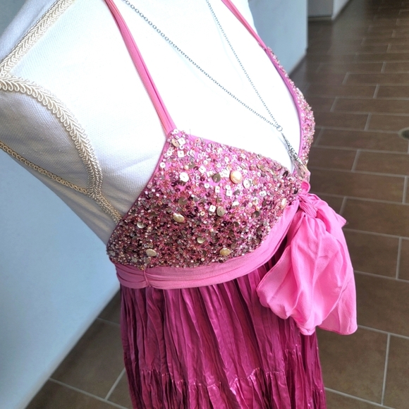 BCBGMaxAzria ✦ Silk Halter Dress ✦ Pink Tiered Pleats Beaded Detail Size 6 - Picture 8 of 15